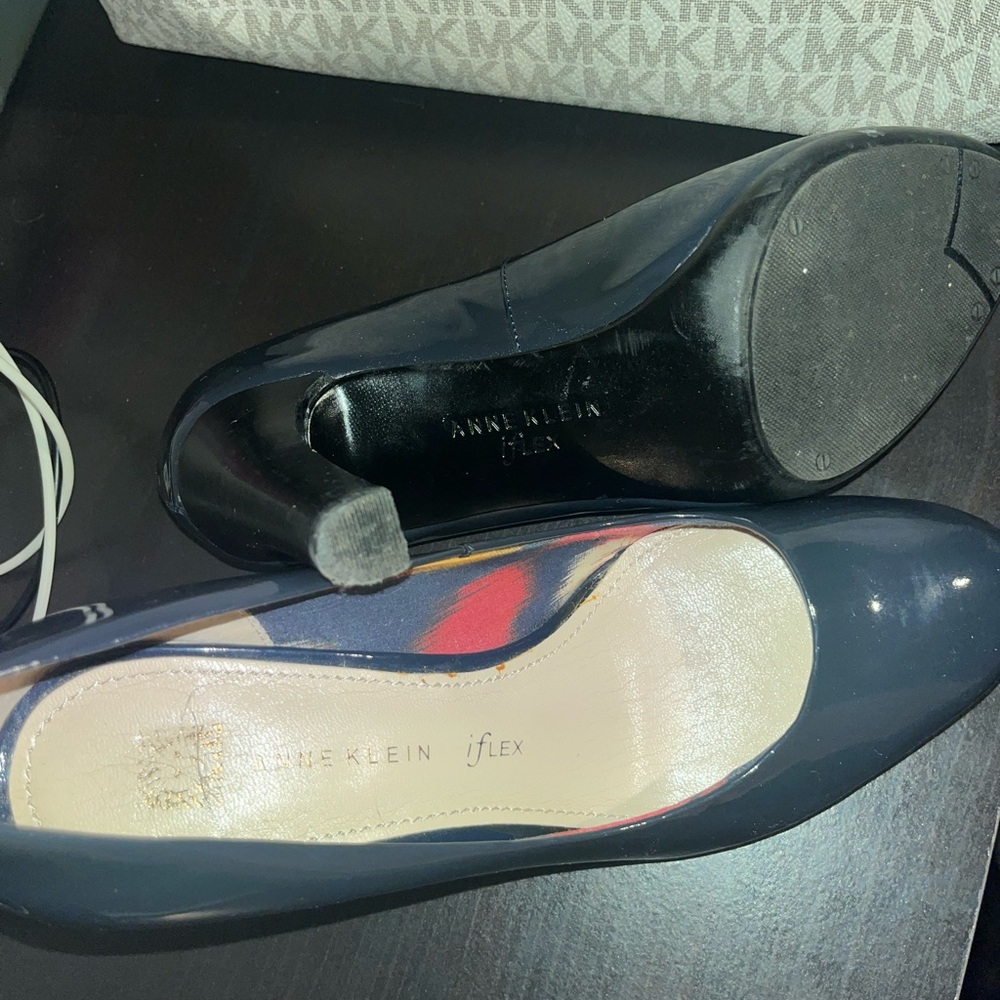 Anne Klein heels - Picture 2 of 3